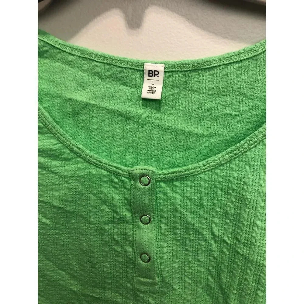BP Green Crop Top - Picture 6 of 6